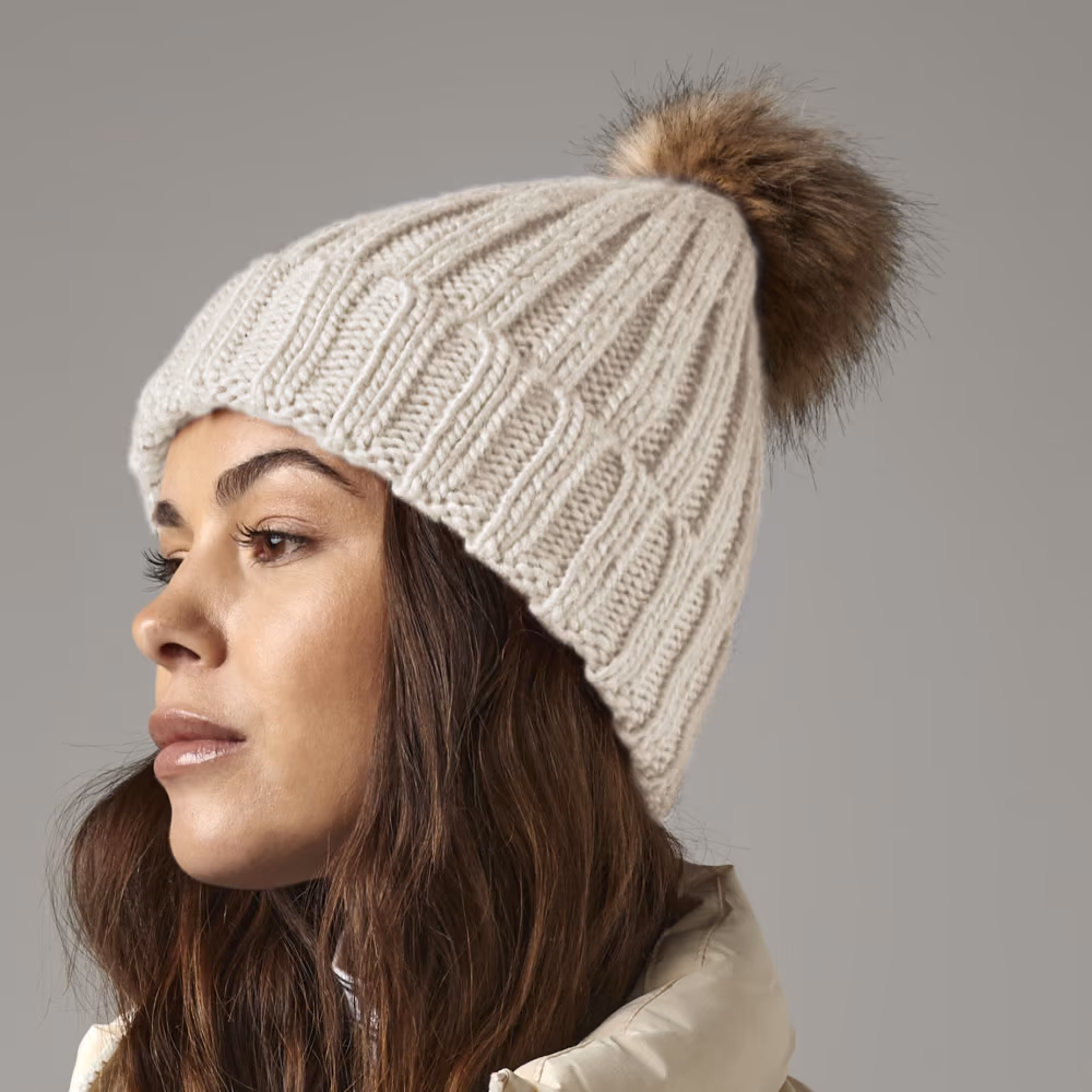 Gorro Invierno Pompom Parche