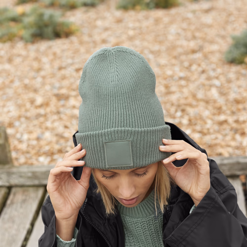 Gorro Invierno Deep Cuffed Tonal Patch Beanie